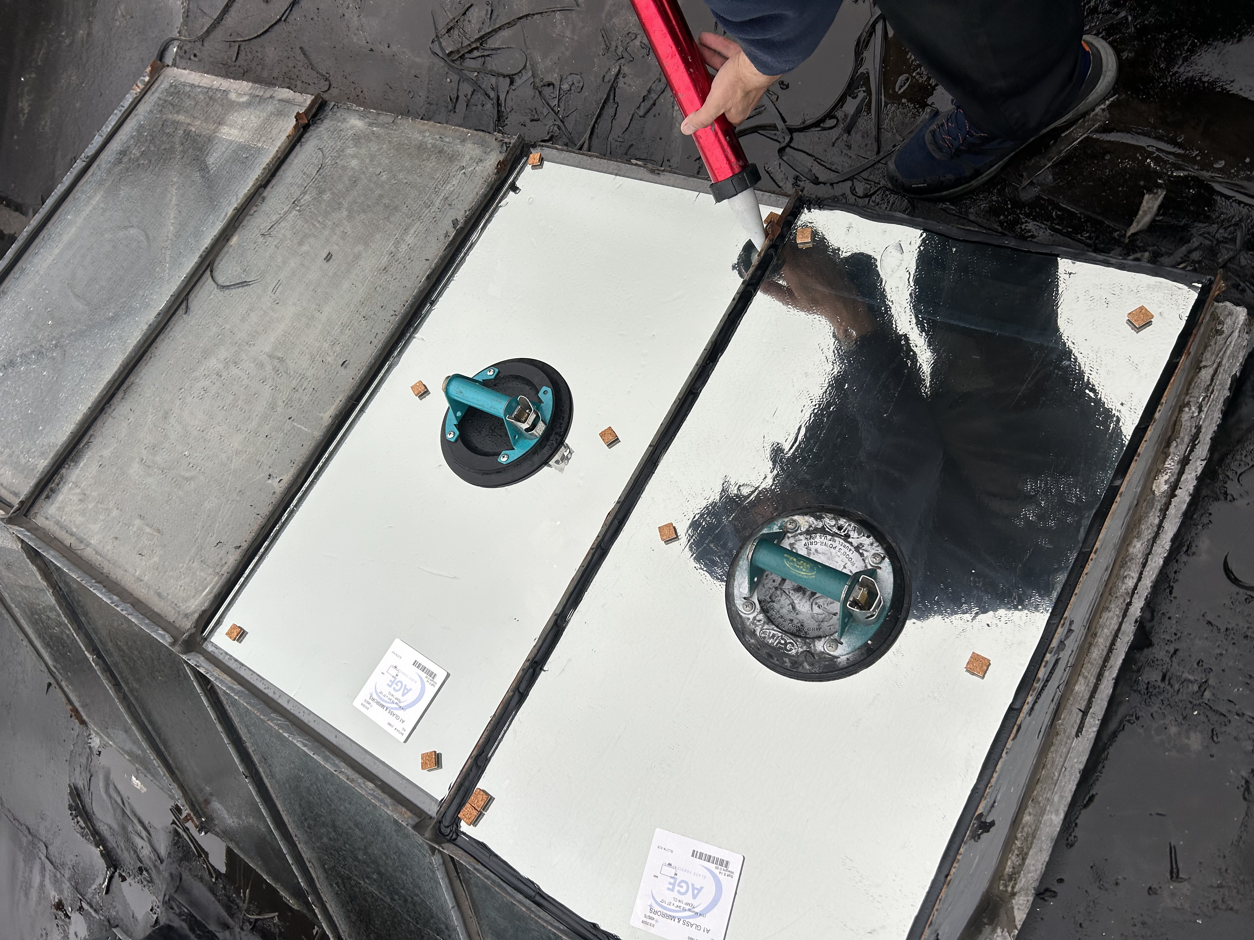 Skylight glass repair and replacement service